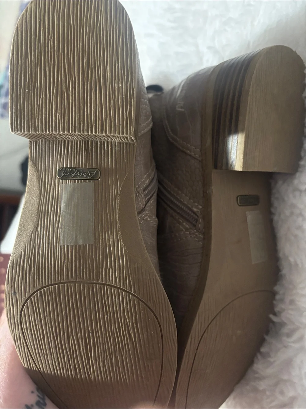 Blowfish Women’s Taupe Ankle Boots Embossed Reptile Buckle Strap Size 8